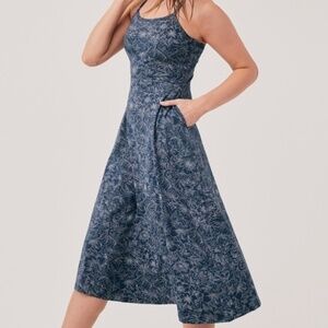 PACT Organic Cotton Fit & Flare Midi Dress Blue Floral Size Small